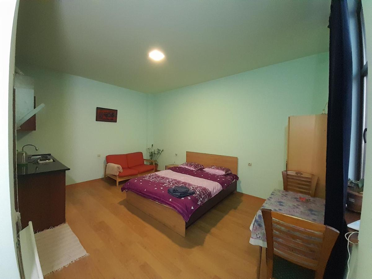 Art Guest House In Kaskad エレバン エクステリア 写真