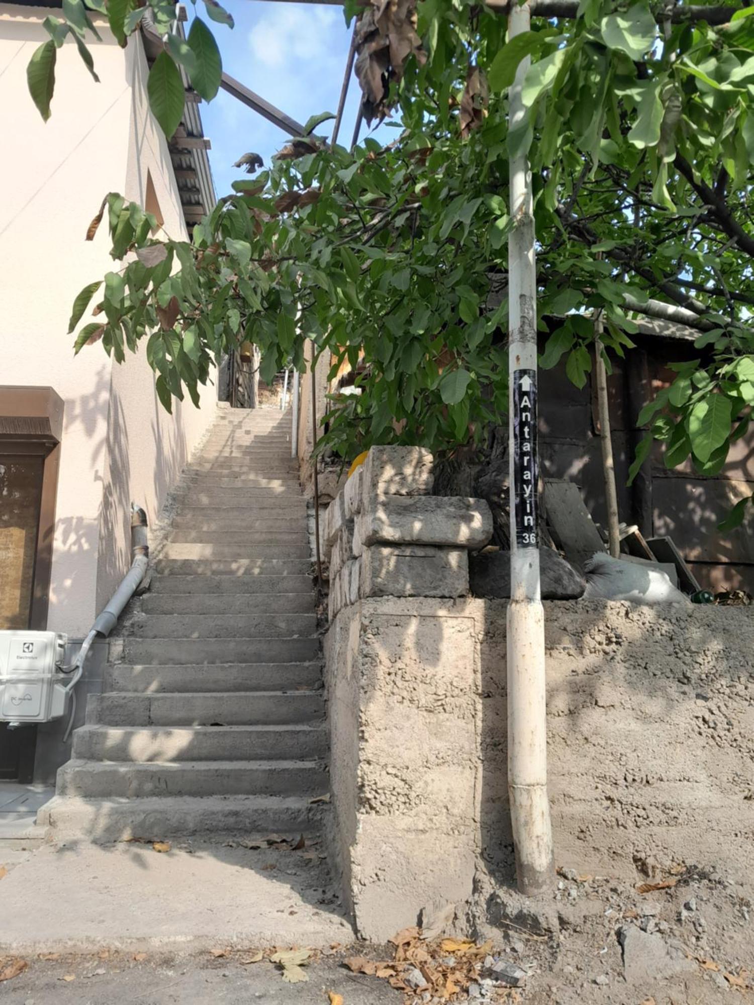 Art Guest House In Kaskad エレバン エクステリア 写真